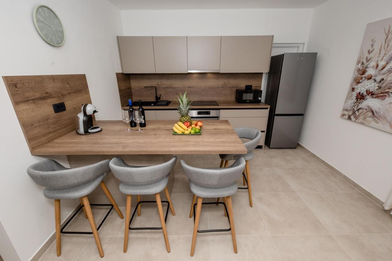 Peaceful Haven Near The Sea-Apartments Torlak Rab Banjol المظهر الخارجي الصورة