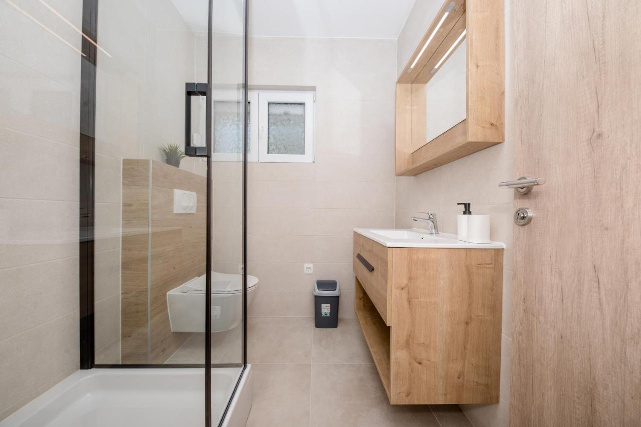 Peaceful Haven Near The Sea-Apartments Torlak Rab Banjol المظهر الخارجي الصورة
